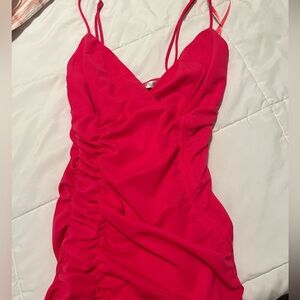 Beautiful hot pink dress. Women’s size medium. Perfect for hoco
